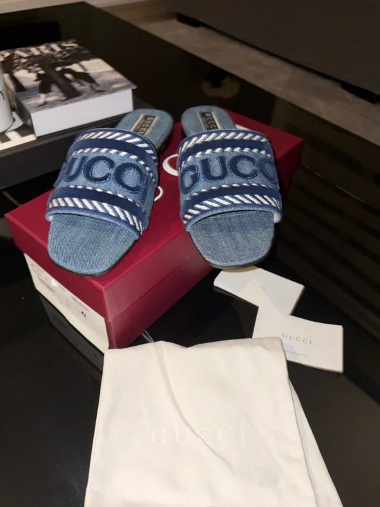 Gucci Slides - Picture 11 of 11